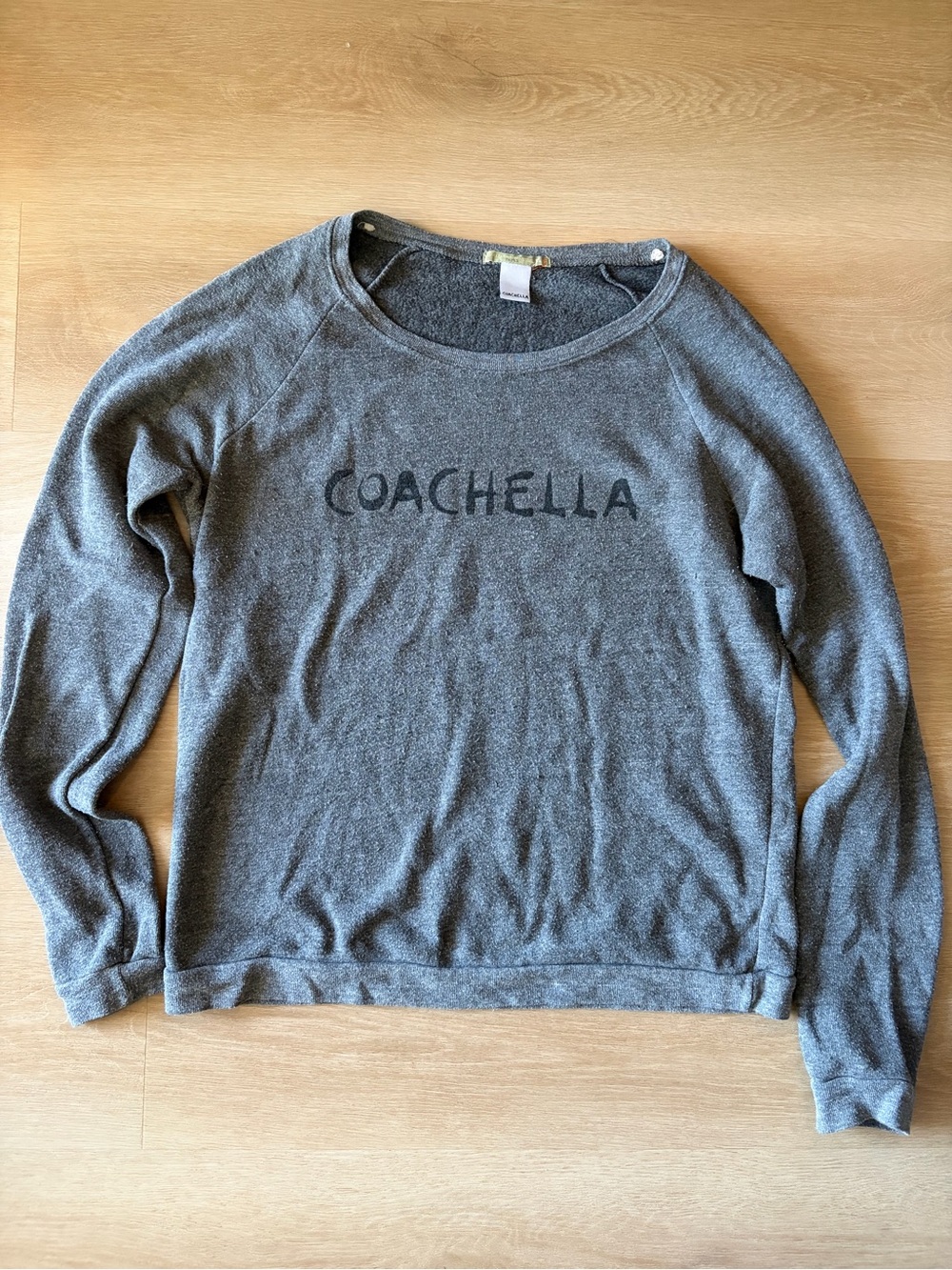 Official Coachella Festival Gray Raglan Sweatshirt Size M